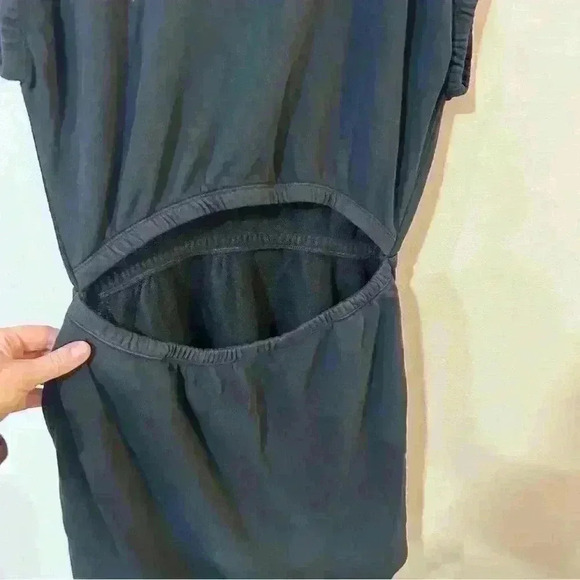 NWT Offline By Aerie Weekend Fleece Cut Out Dress Black Crewneck Size Medium - Picture 6 of 8